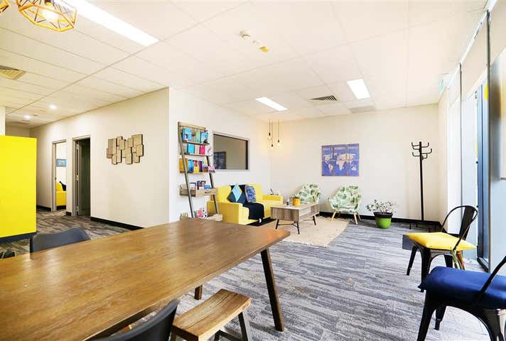 2/2 Points Way Cockburn Central WA 6164 - Image 11