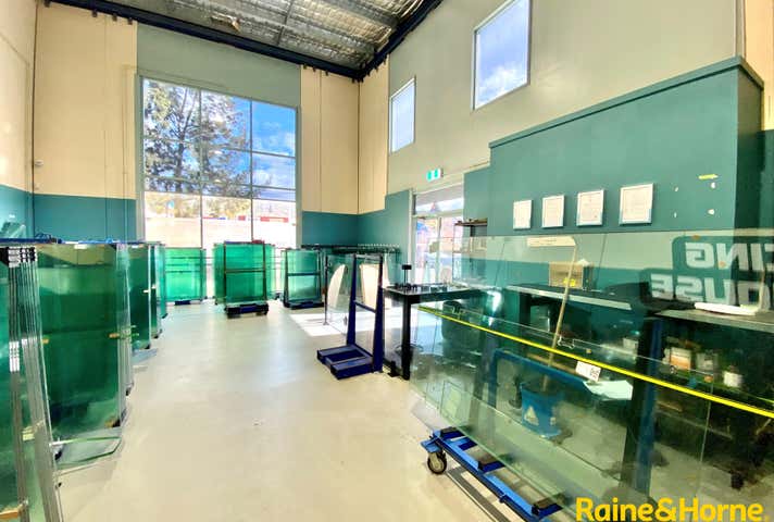 Unit 1, 140-142 Russell Street Emu Plains NSW 2750 - Image 2