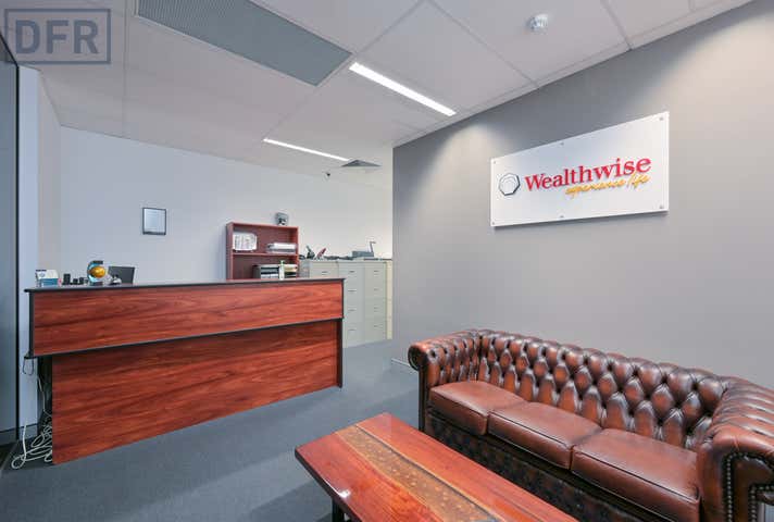 13E/817 Beeliar Drive Cockburn Central WA 6164 - Image 10