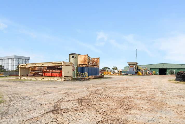 25 Wellard St Bibra Lake WA 6163 - Image 10