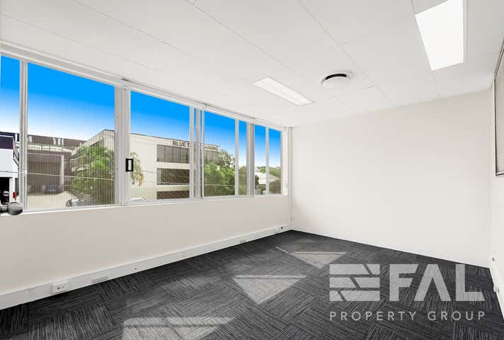 2/14 Heussler Terrace Milton QLD 4064 - Image 6