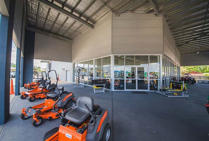 396 Yaamba Road Norman Gardens QLD 4701 - Image 3