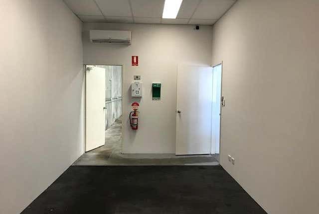 Unit 2, 76 Reserve Drive Mandurah WA 6210 - Image 10