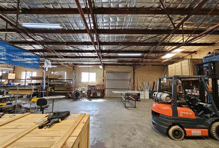 21 River Road Bayswater WA 6053 - Image 11