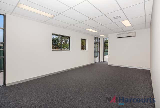 4/5 Jowett Street Coomera QLD 4209 - Image 2