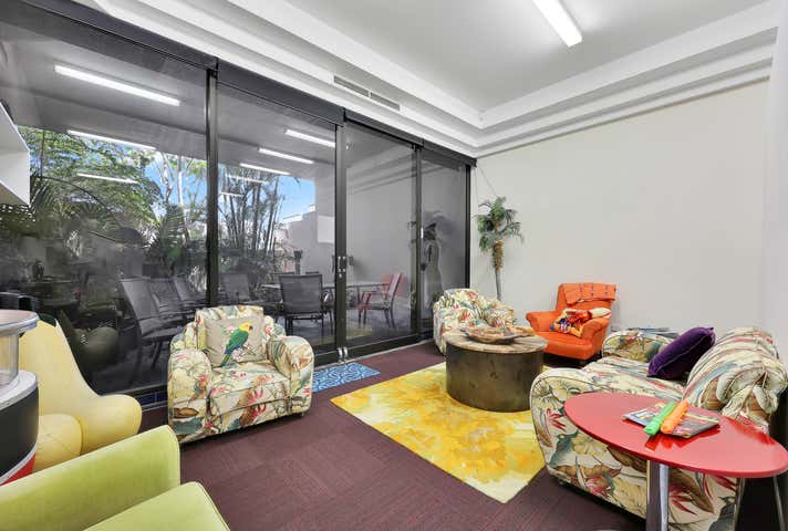 27/42 Bundall Road Bundall QLD 4217 - Image 11