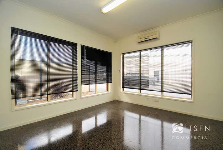 3/78 Hattam Street Golden Square VIC 3555 - Image 4