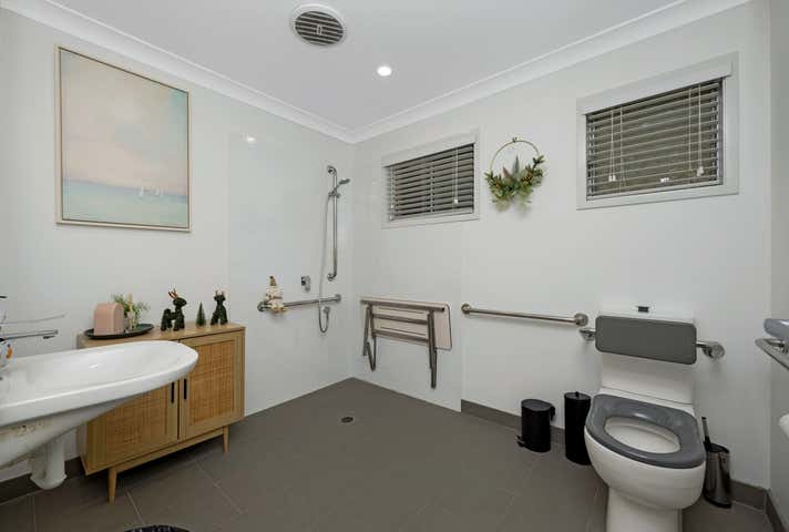 125 Thuringowa Drive Kirwan QLD 4817 - Image 11
