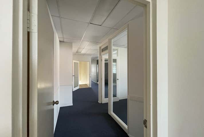 212 Mulgrave Road Westcourt QLD 4870 - Image 10