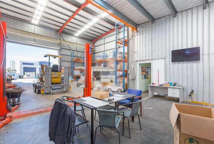 35 Kimmer Place Queens Park WA 6107 - Image 4