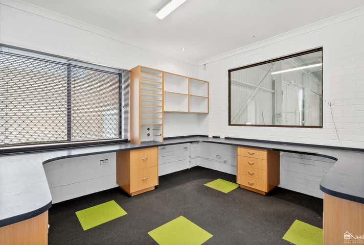 23 Owen Road Kelmscott WA 6111 - Image 6