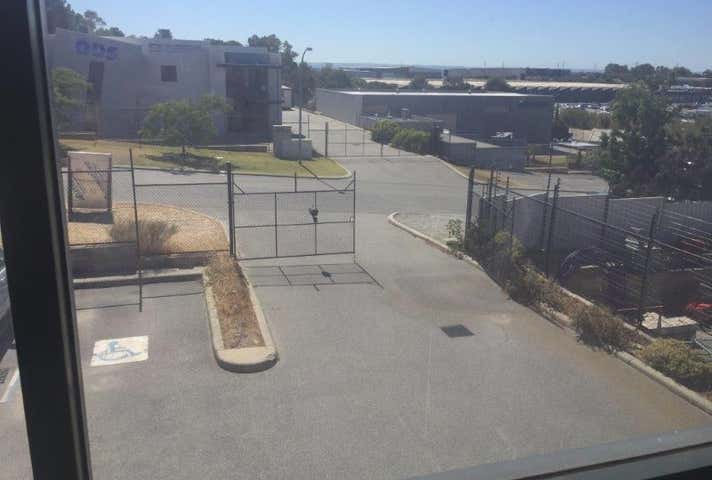 5 Whyalla Court Bibra Lake WA 6163 - Image 10