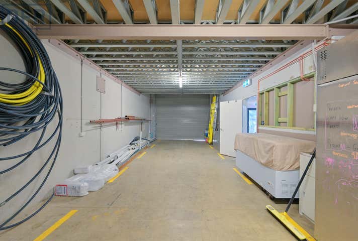 1/27 Mordaunt Circuit Canning Vale WA 6155 - Image 10