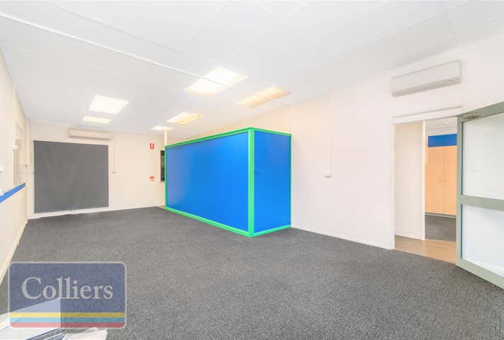 Bayside Shopping Centre, 34-40 Primrose Street Belgian Gardens QLD 4810 - Image 4