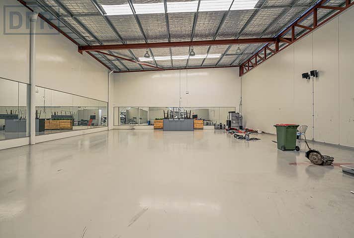 75 Erceg Road Yangebup WA 6164 - Image 24