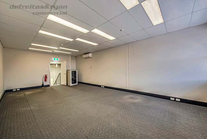 2/11 Blackly Row Cockburn Central WA 6164 - Image 10