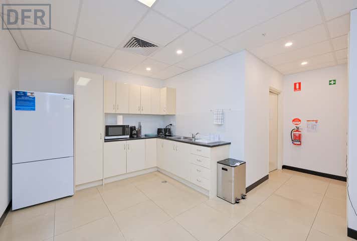 1/437 Yangebup Road Cockburn Central WA 6164 - Image 13