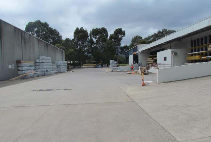 7 SOUTHFORK DRIVE Kilsyth South VIC 3137 - Image 2