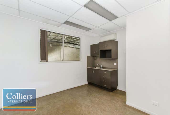 7/547 Woolcock Street Mount Louisa QLD 4814 - Image 9