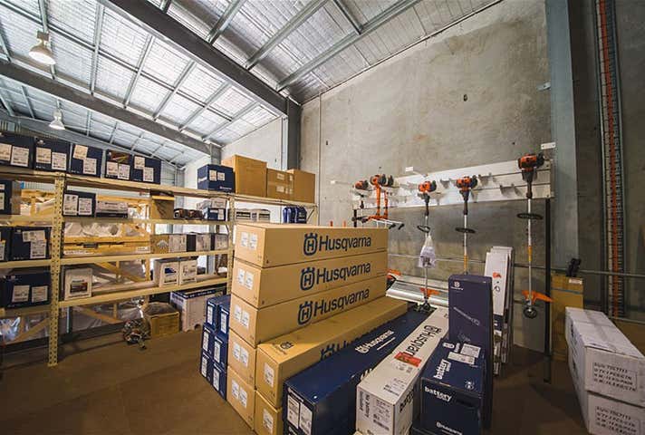 396 Yaamba Road Norman Gardens QLD 4701 - Image 14