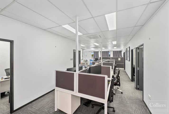 2/108 Charters Towers Road Hermit Park QLD 4812 - Image 2