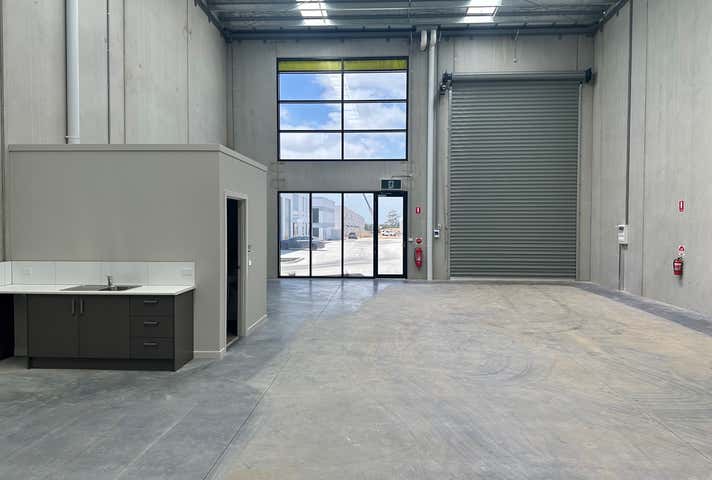 10/10 Speedwell Street Somerville VIC 3912 - Image 2