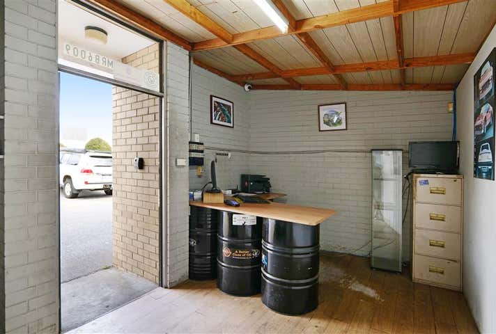 4/11 Prindiville Drive Wangara WA 6065 - Image 6