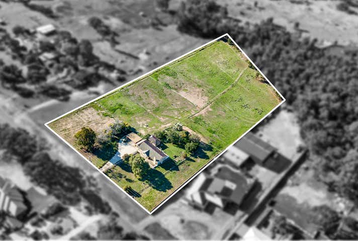 28 Golf Links Road Maiden Gully VIC 3551 - Image 1