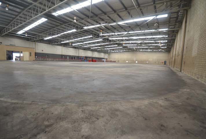 8 Cowcher Place Belmont WA 6104 - Image 2