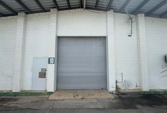 10/2-4 Toohey Street Portsmith QLD 4870 - Image 2