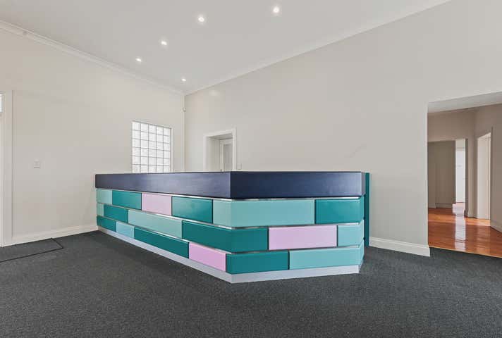 19 Victoria Street Victor Harbor SA 5211 - Image 6