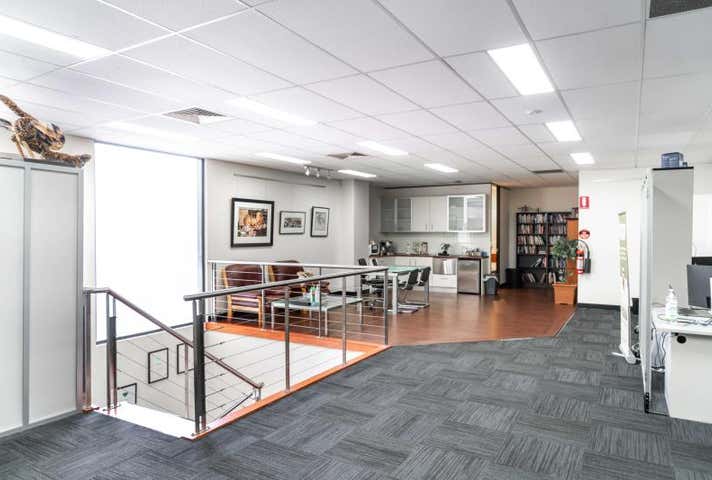 3/10 Duerdin Street Notting Hill VIC 3168 - Image 3