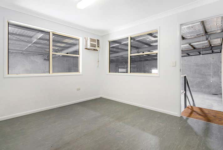 2/21-23 Piper Street Caboolture QLD 4510 - Image 12