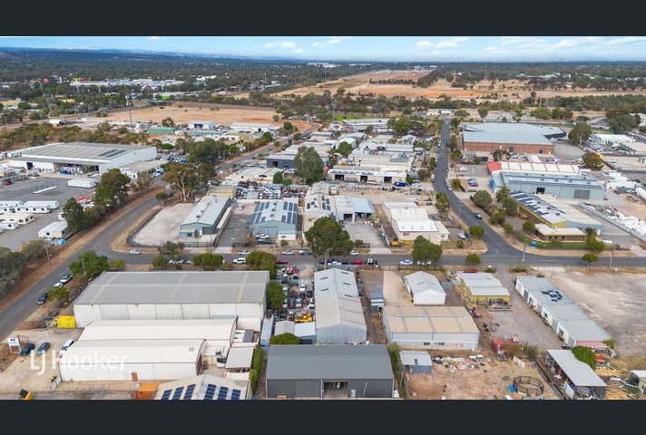 15 Bradpole Road Edinburgh North SA 5113 - Image 12