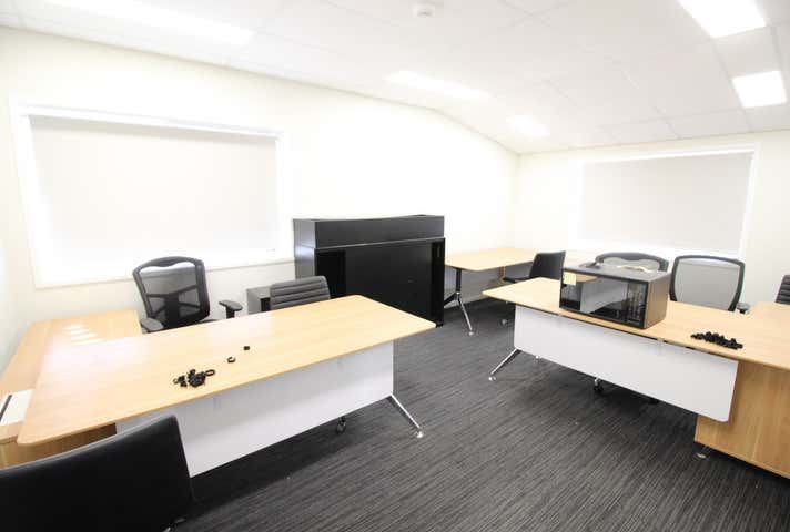 318-320 Anzac Avenue Harristown QLD 4350 - Image 9