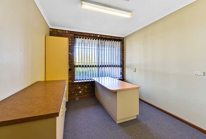 16 Einstein Drive Golden Grove SA 5125 - Image 17
