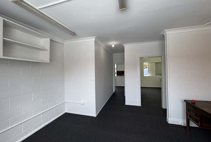 Unit 4, 9A Mianga Avenue Engadine NSW 2233 - Image 4