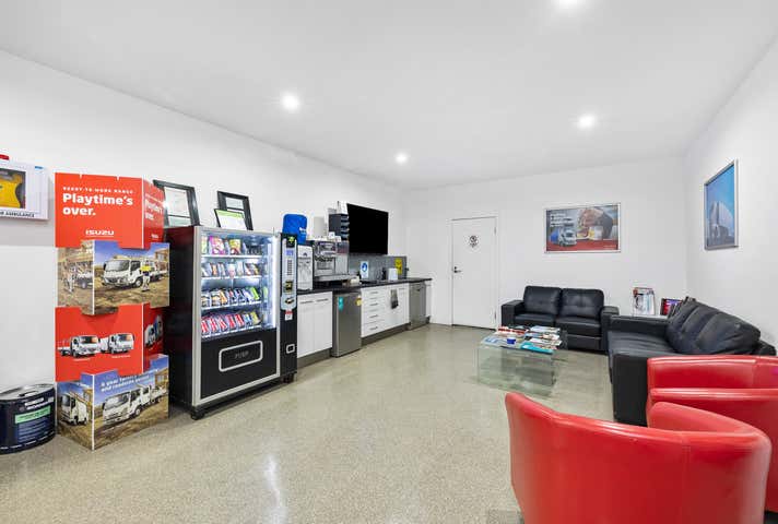 354 - 356 Dowling Street Wendouree VIC 3355 - Image 7