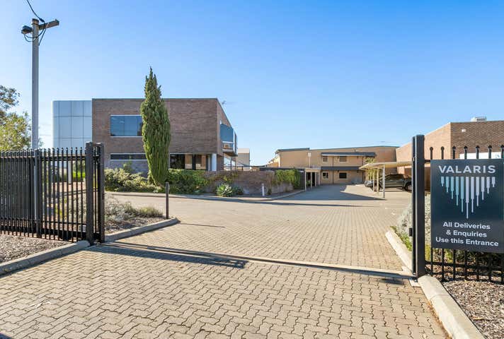 35 Peel Road O'Connor WA 6163 - Image 24