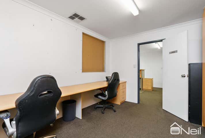 19 Gillam Drive Kelmscott WA 6111 - Image 11