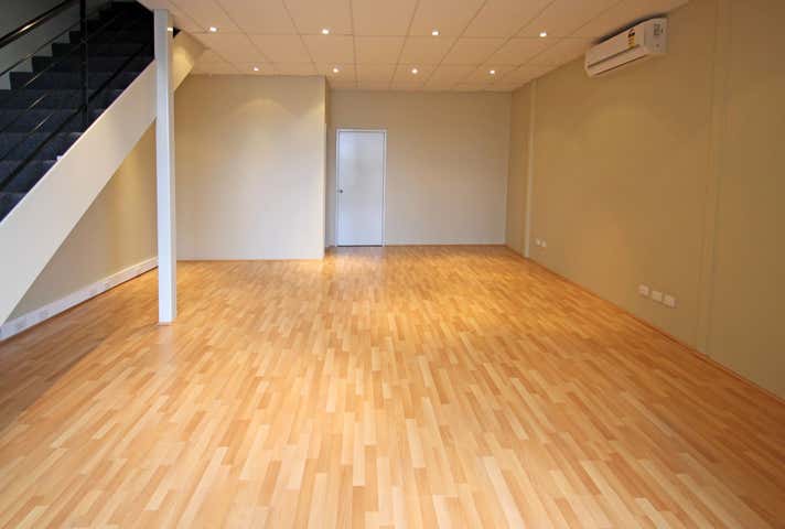 Unit 1, 6 Dillington Pass Landsdale WA 6065 - Image 3