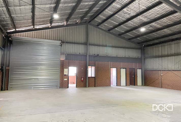 57 Kinross Street Long Gully VIC 3550 - Image 2