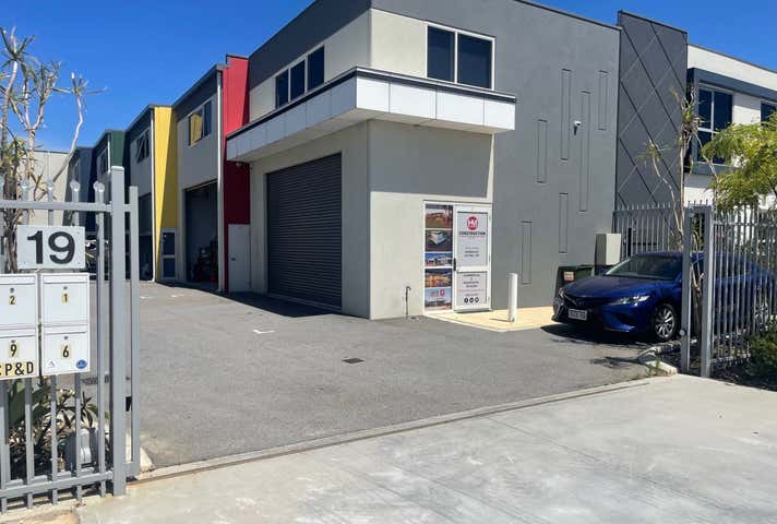 Unit 4, 19 Volcanic Loop Wangara WA 6065 - Image 17