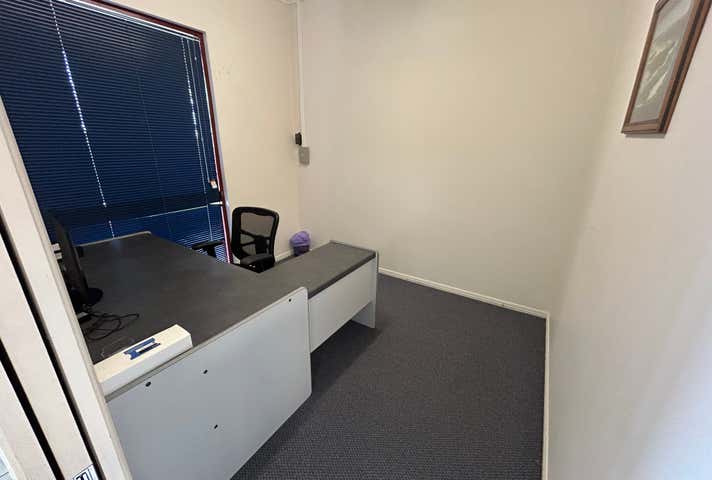 2/62  Main Street Pialba QLD 4655 - Image 4