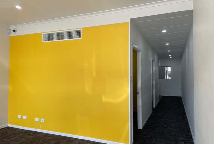 S2, 155 Sheridan Street Cairns North QLD 4870 - Image 2