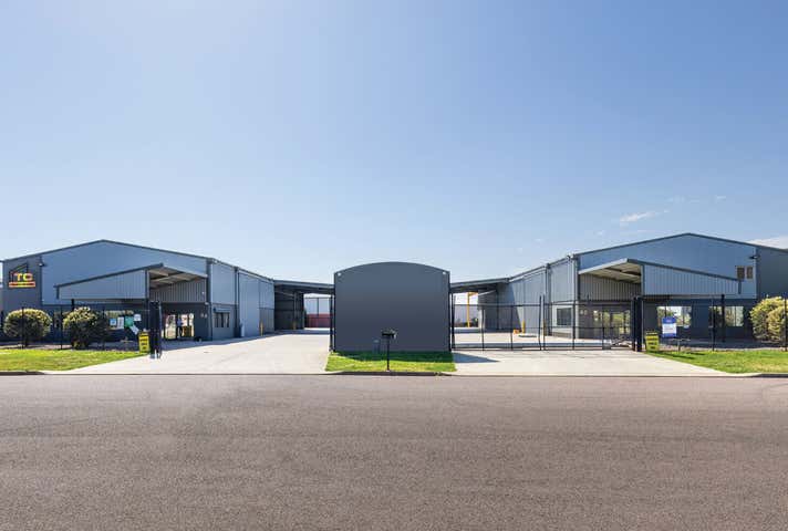 42-44 Bradmill Avenue Rutherford NSW 2320 - Image 1