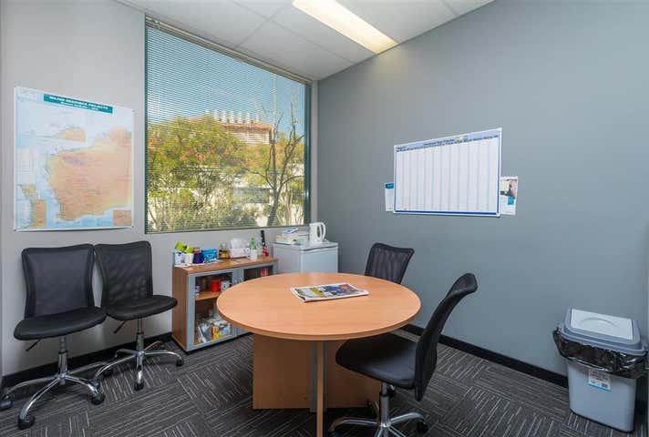 12 Brodie Hall Drive Bentley WA 6102 - Image 10