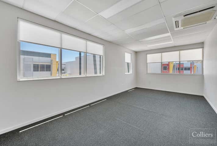 25/547 Woolcock Street Mount Louisa QLD 4814 - Image 5