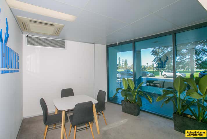 1 / 98 Terrace Road East Perth WA 6004 - Image 2