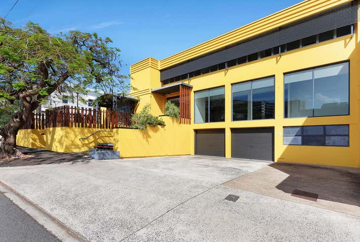 31 Doggett Street Newstead QLD 4006 - Image 2
